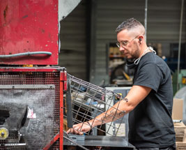 Opérateur de production sur presse